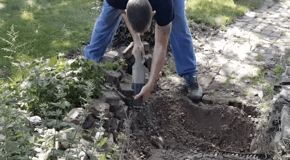 cutting tree roots with a reciprocating saw